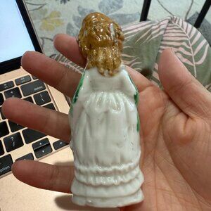 Vintage Japan Girl Figurine: 1960s Mod Collectible